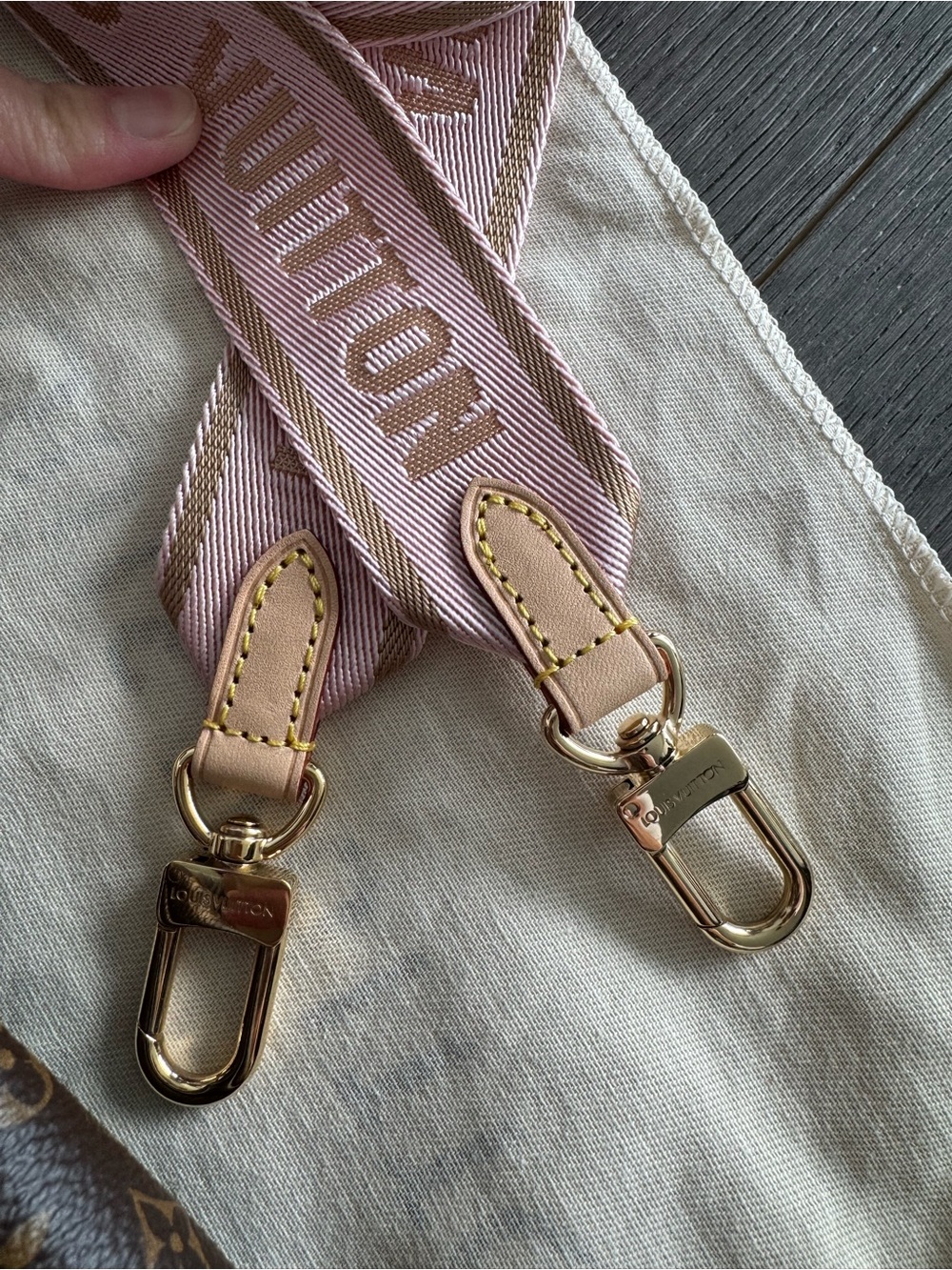 Louis Vuitton Multi Pochette Accessoires - Picture 6 of 9